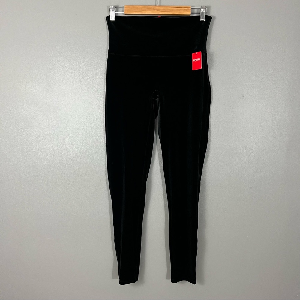 NWT SPANX Women Size XL Extra Large Leggings Velvet Black 2070 Mid-Rise